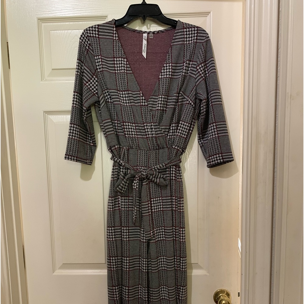 NY Collection Petites 3/4 Sleeve V Neck Jumpsuit - Houndstooth Print -size PM